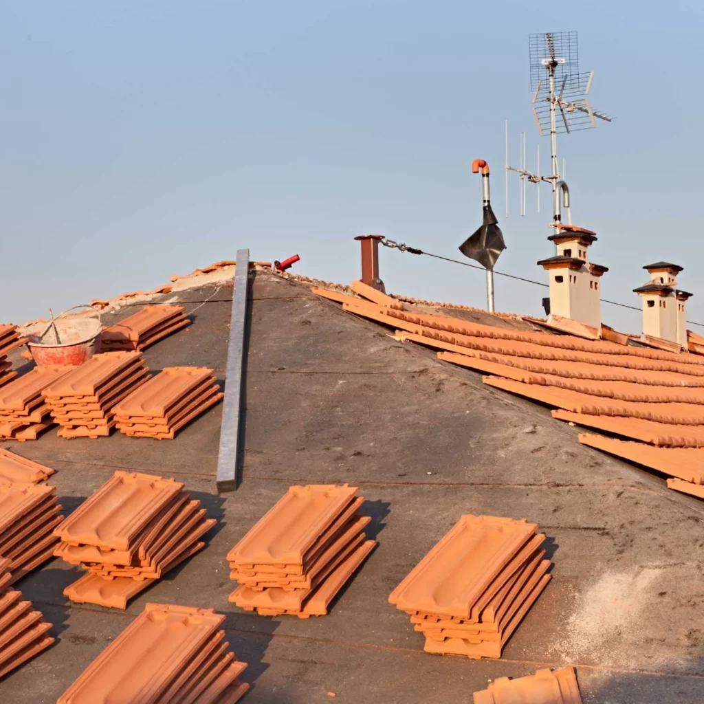 renovation de toit en tuiles à Anieres